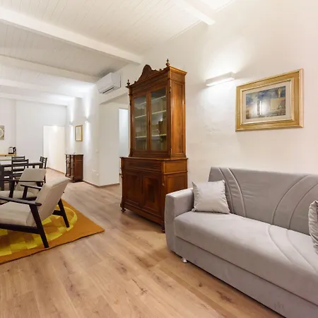 Uffizi 3 Bedrooms By Mmega
