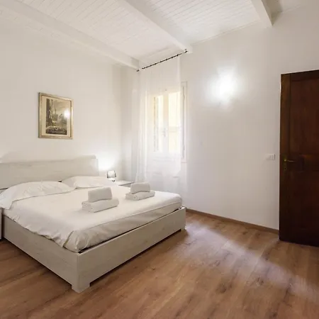 Apartament Uffizi 3 Bedrooms By Mmega