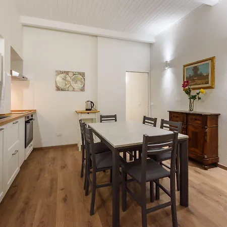 Uffizi 3 Bedrooms By Mmega *