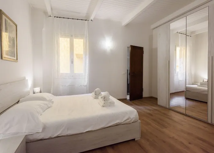 Uffizi 3 Bedrooms By Mmega شقة