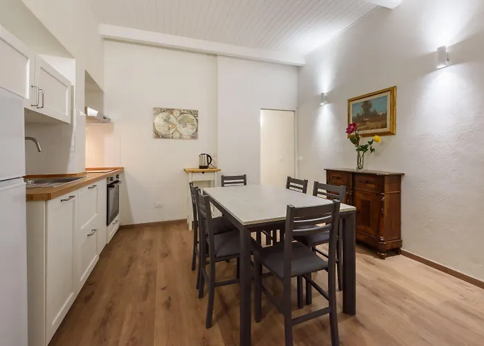Uffizi 3 Bedrooms By Mmega *